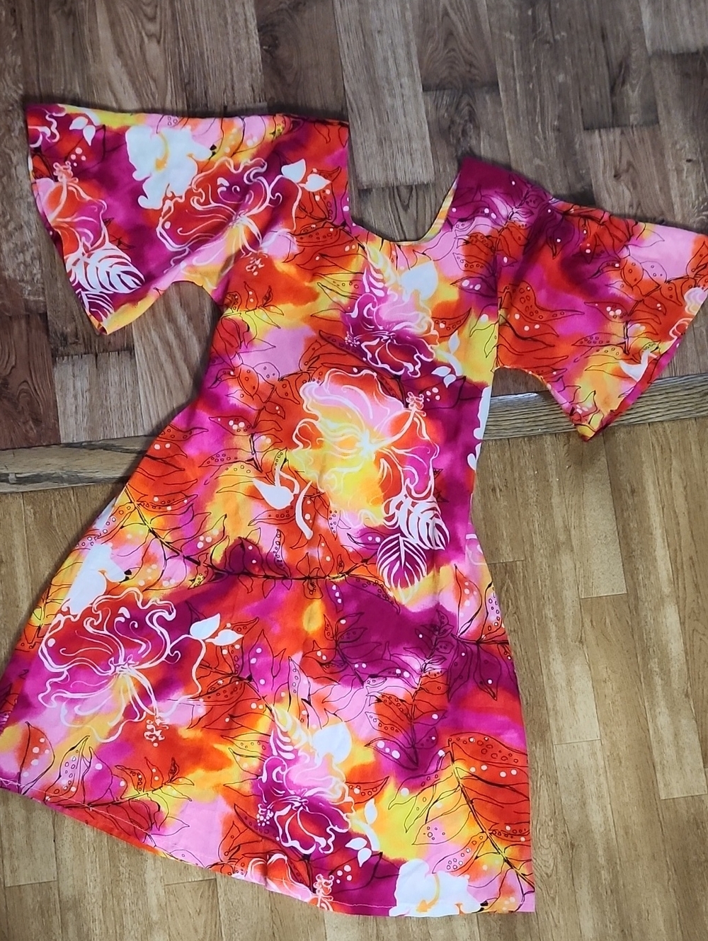 VTG Vibrant Pink & Orange Floral Tiki Dayglo Mini Dress